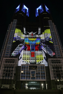 ���������꡼ No.010�Υ���ͥ������ / �����ģ�����̤򥬥���ब�Ĳ�̵�Ԥ����Ӳ�롣�ץ������������ޥåԥ󥰡�TOKYO Night & Light�פˤơ���TOKYO GUNDAM IN THE FUTURE�׾����