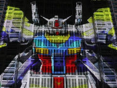 �����ģ�����̤򥬥���ब�Ĳ�̵�Ԥ����Ӳ�롣�ץ������������ޥåԥ󥰡�TOKYO Night & Light�פˤơ���TOKYO GUNDAM IN THE FUTURE�׾����