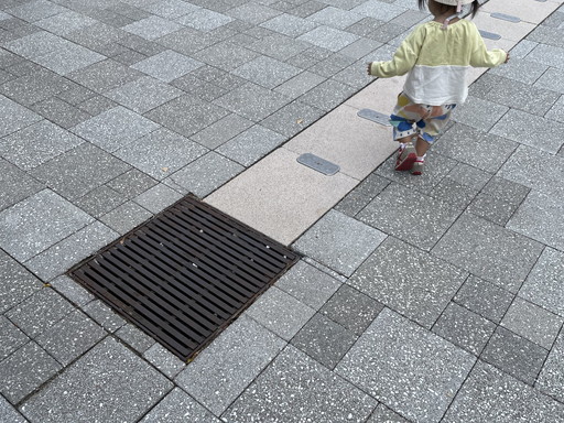 画像ギャラリー No.002のサムネイル画像 / しげるのゲーミング子育て日誌:第9回は「子育てと愛想」問題。子連れで街を歩くときの緊張感は,ちょっとRPGに似ている