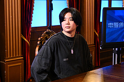 画像ギャラリー No.005のサムネイル画像 / 前代未聞のゲーム開発・販売バラエティ番組「電脳遊戯最高会議」の収録現場で“議長”の大和田伸也さんにインタビューしてきた