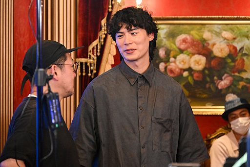 画像ギャラリー No.011のサムネイル画像 / 前代未聞のゲーム開発・販売バラエティ番組「電脳遊戯最高会議」の収録現場で“議長”の大和田伸也さんにインタビューしてきた