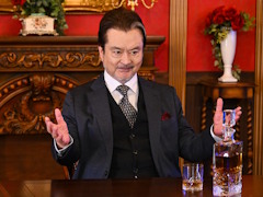 ̤ʹΥ೫ȯХ饨ƥȡǾͷǹġפμϿǡȵĹɤĿ餵˥󥿥ӥ塼Ƥ