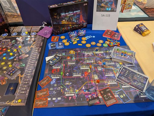 画像ギャラリー No.056のサムネイル画像 / 大幅にボリュームアップしたSPIEL'25。ドイツゲーム賞銅賞は林 尚志氏「ボムバスターズ」が受賞